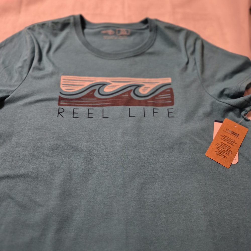 NWT REEL LIFE XXL BLUE WAVE GRAPHIC TEE